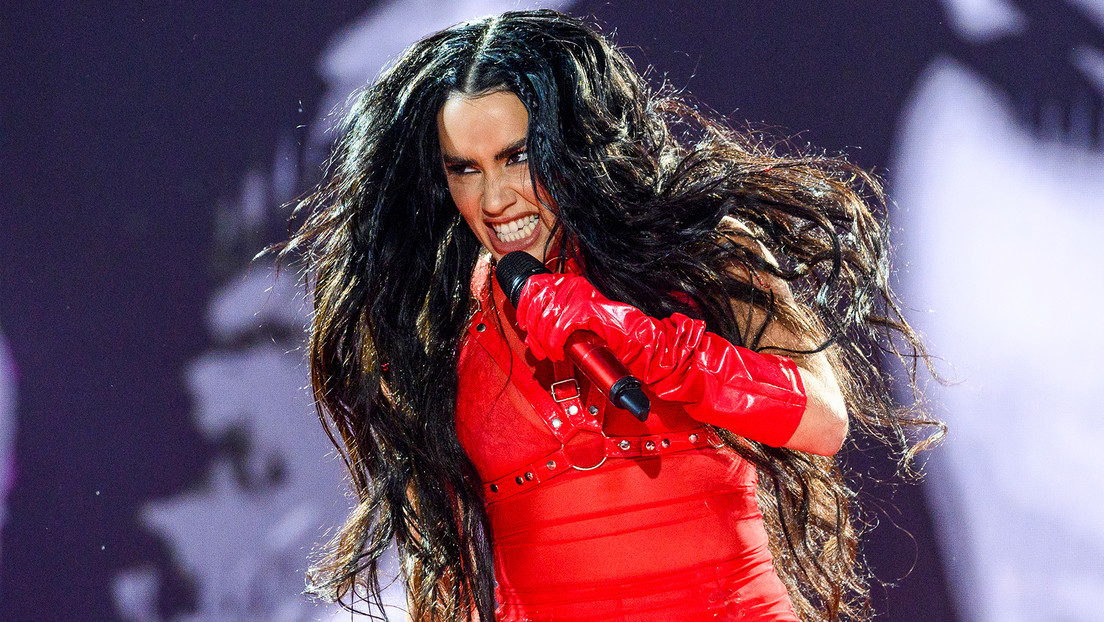 La insólita campaña de ataques de Milei contra Lali, estrella de la música en América Latina