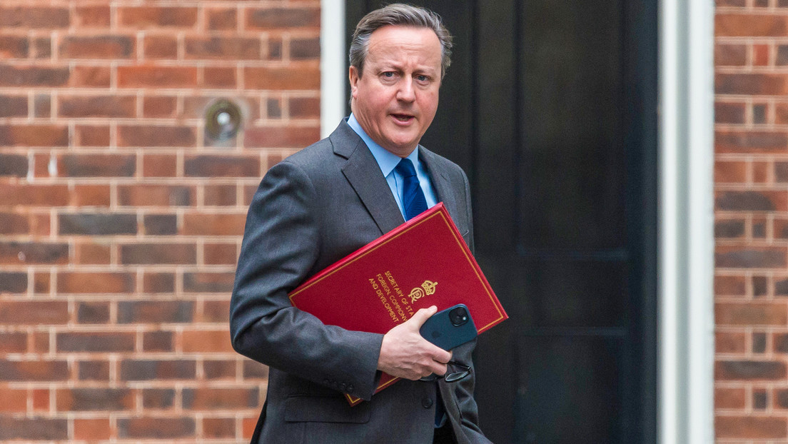 El canciller británico se reunirá con su par chino por primera vez desde que asumió el cargo