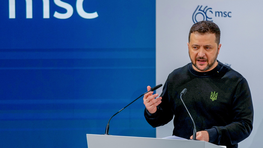 "¿Estamos en la tele?": Zelenski evita comentar el retraso de la ayuda estadounidense