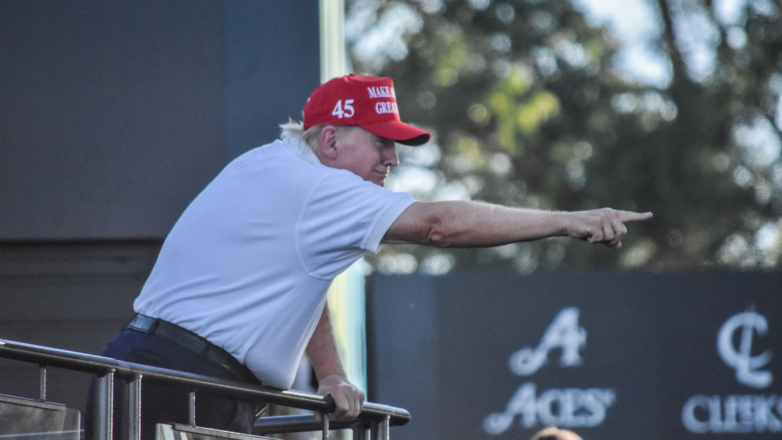 Trump acusa a medios de comunicación de utilizar IA para hacerlo parecer más gordo