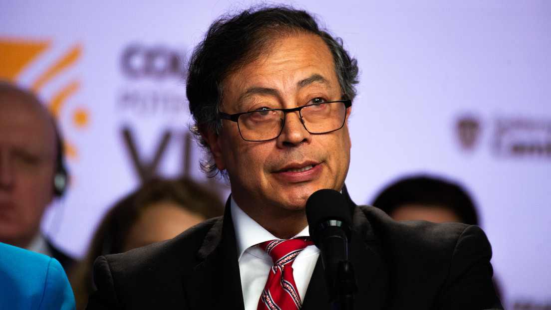 Petro asegura que "las finanzas del Estado están a punto de colapsar"