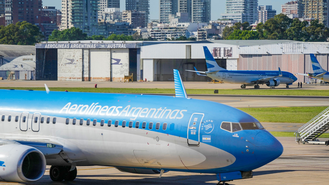 "La Argentina de los aprietes terminó": Despliegan operativo contra protestas del sector aeronáutico