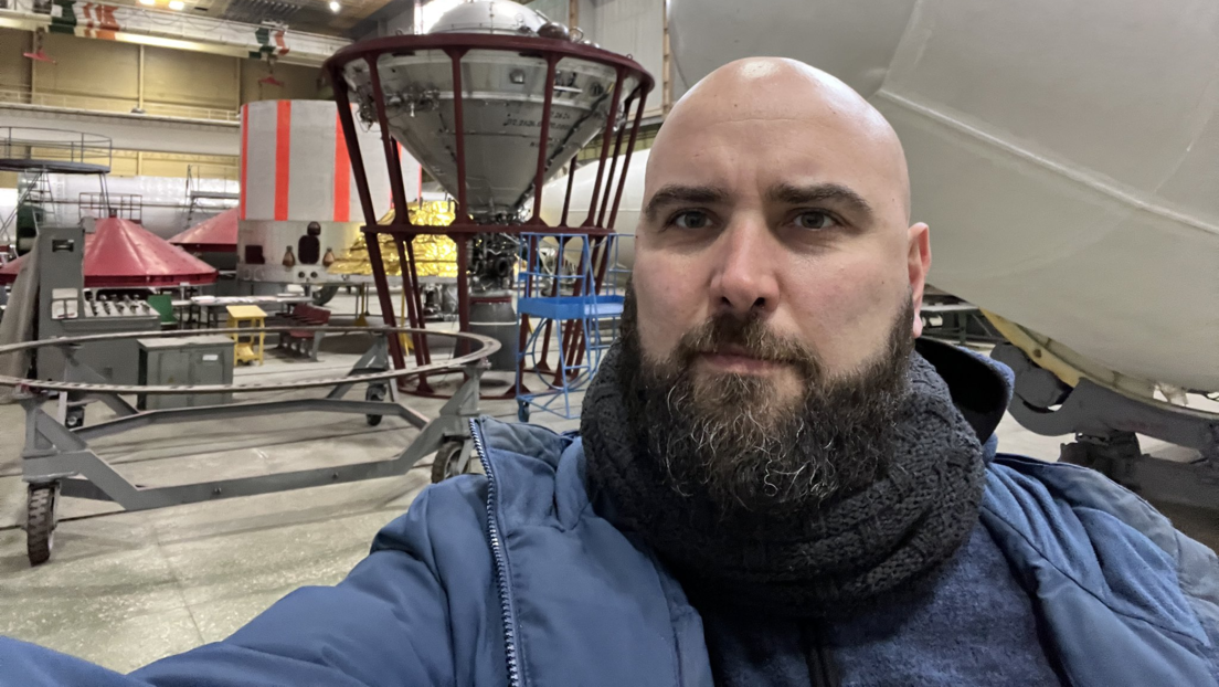 Esposa de Pablo González tras cumplir dos años detenido en Polonia: "Es un ataque a la libertad de prensa"