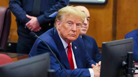 Politico: Comité Nacional Republicano teme tener que pagar de nuevo facturas legales de Trump