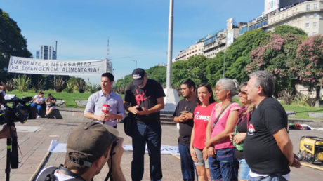 Movimientos sociales toman las calles de Argentina por la "emergencia alimentaria"