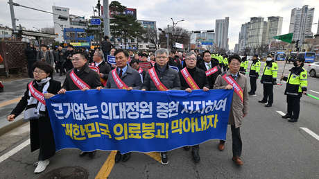 El Gobierno surcoreano da un ultimátum a los médicos en prácticas para que pongan fin a la huelga