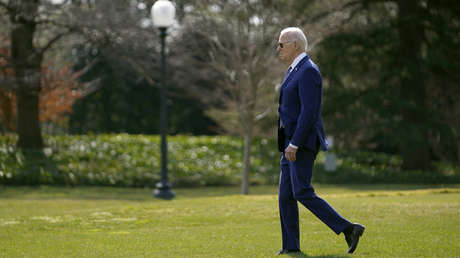 VIDEO: Biden come helado y responde a preguntas sobre el destino de Gaza