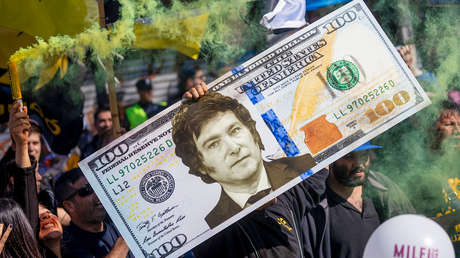 Encuesta revela que propuesta de dolarización de Milei en Argentina no llega al 30 % de aprobación