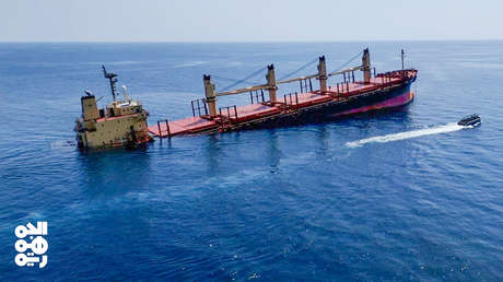 VIDEOS: Barco británico se hunde tras ataque de los hutíes