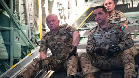 FOTOS: El rey de Jordania participa en el lanzamiento aéreo de ayuda a Gaza