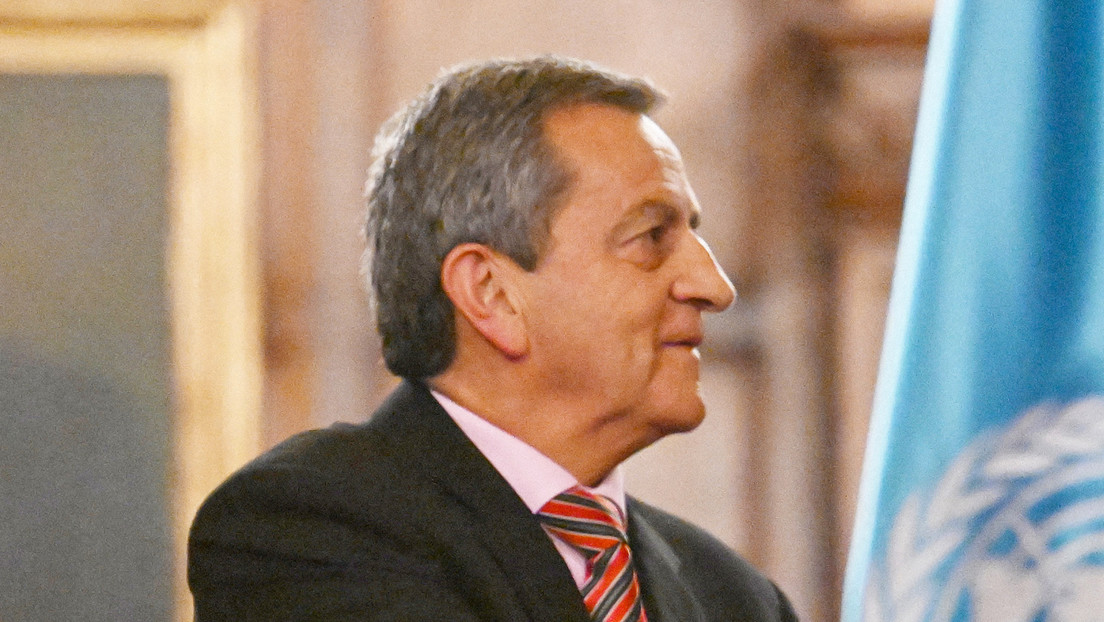 El destituido secretario de la Cancillería de Colombia rompe su silencio tras escándalo de pasaportes