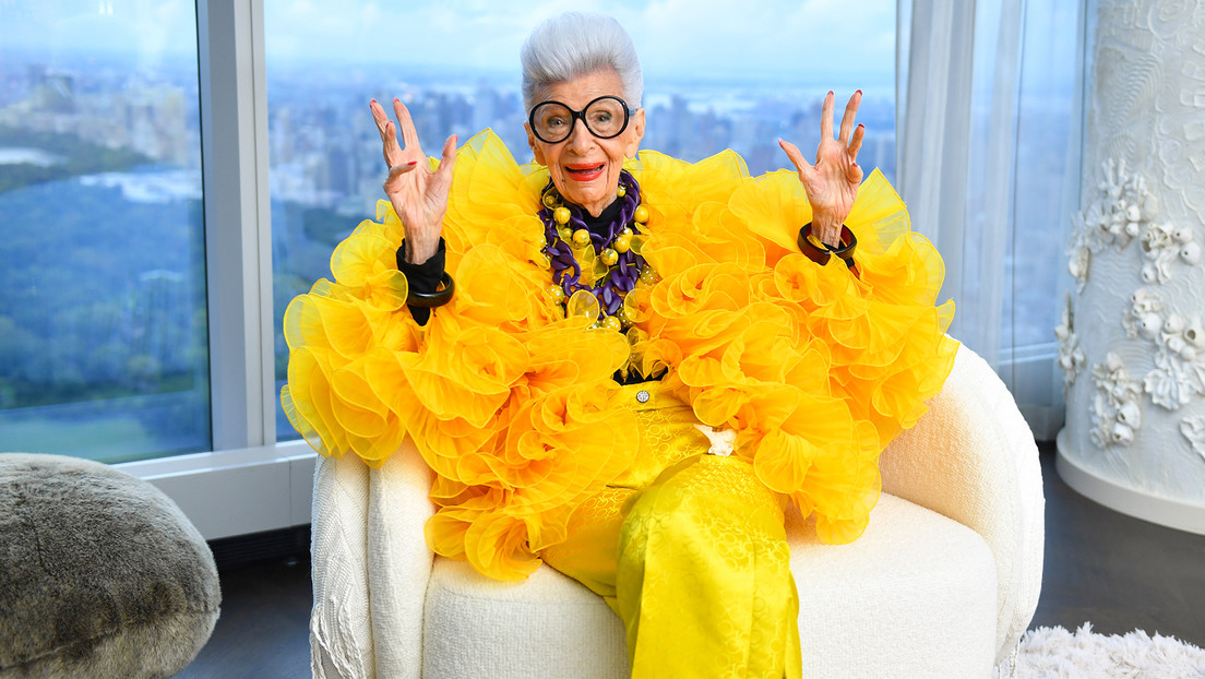 Muere a los 102 años la diseñadora estadounidense Iris Apfel