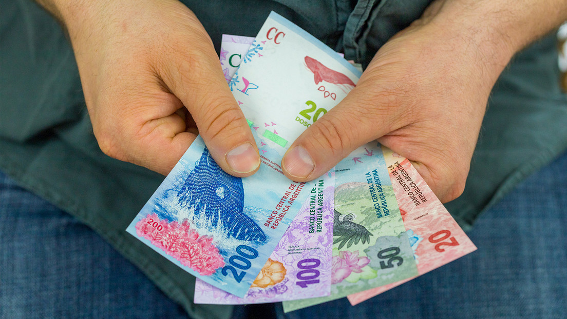 El salario real en Argentina cae más del 20 % entre noviembre y enero