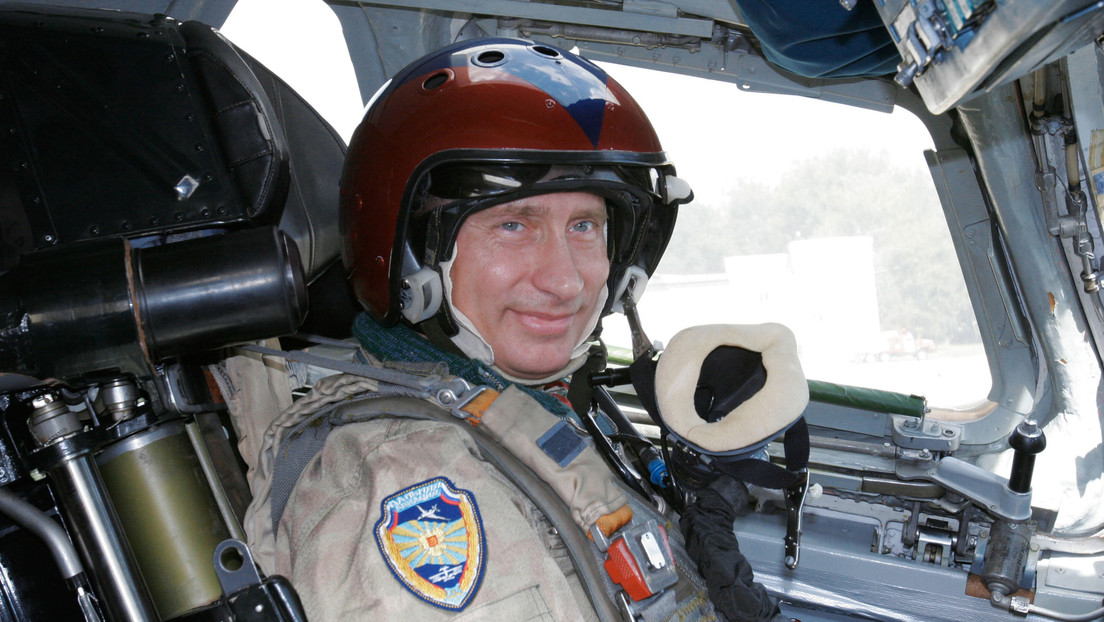 Putin revela qué maniobra aérea hizo por sí mismo en un caza de asalto
