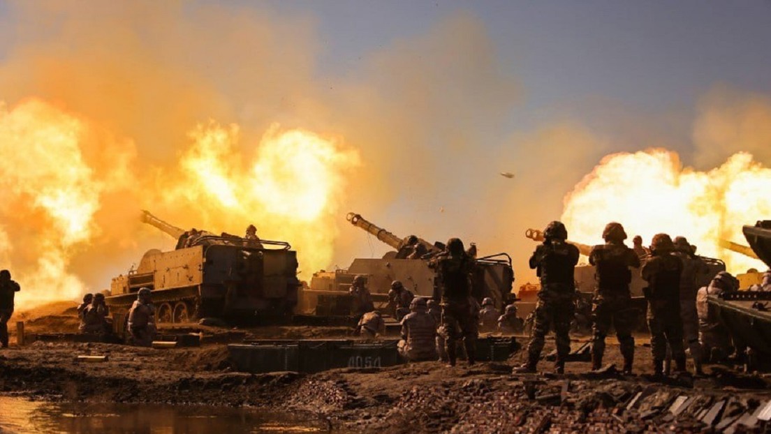 'Infierno de fuego' en ejercicios con artillería de Corea del Norte dirigidos por Kim Jong-un