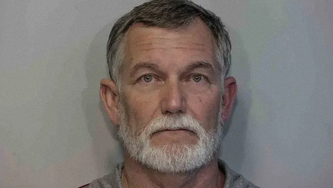 Acusan a un pastor de Florida de emborrachar y violar a una niña de su Iglesia