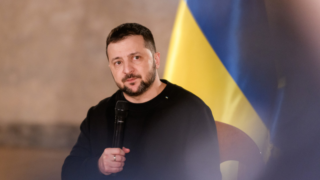 Zelenski revela planes para construir tres líneas de fortificaciones