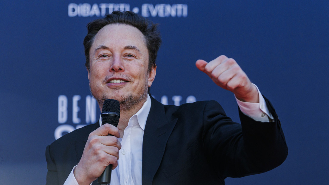 Elon Musk se burla de Boeing