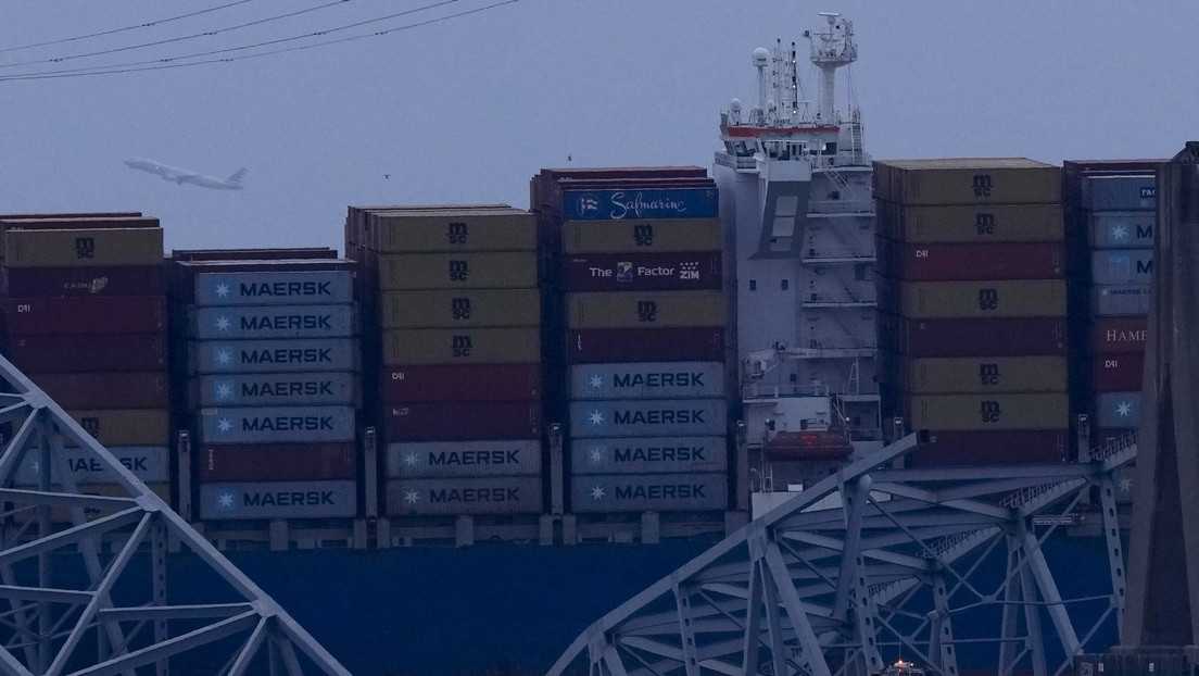 Politico: Colapso del puente en Baltimore plantea desafíos para la economía y logística de EE.UU.