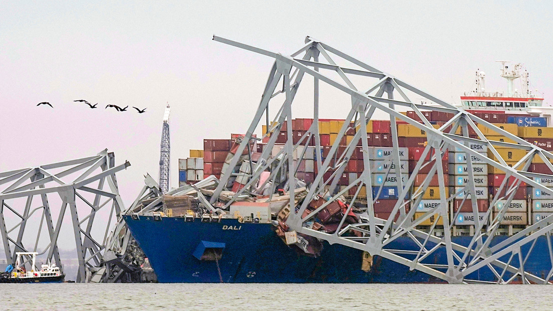 López Obrador confirma que hay 2 mexicanos desaparecidos en la tragedia de Baltimore