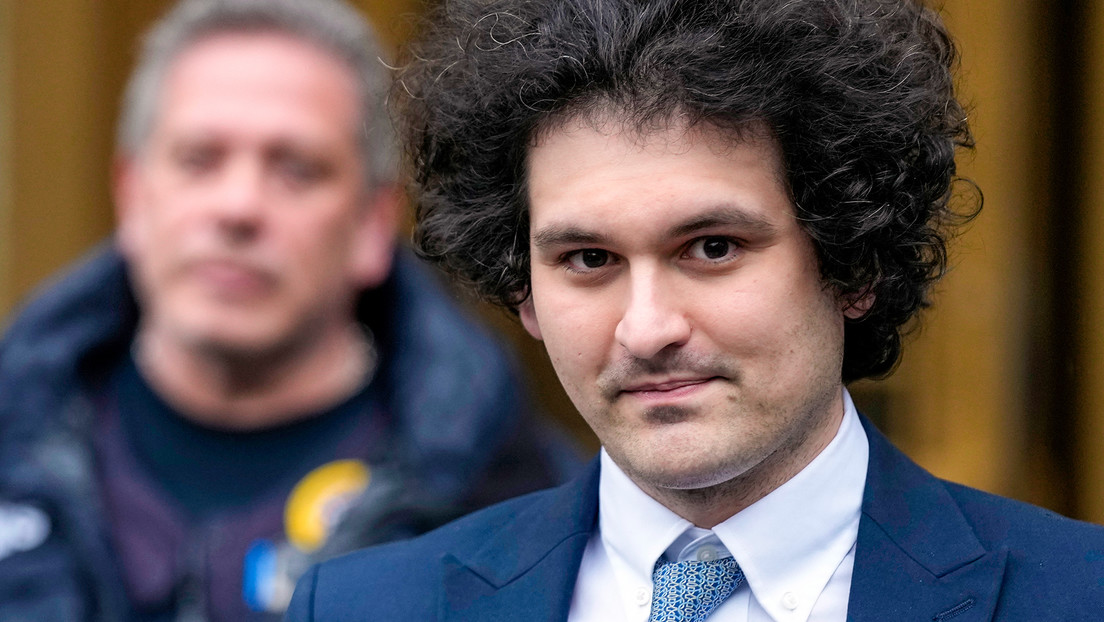 Condenan a 25 años de cárcel al cofundador de la criptobolsa FTX