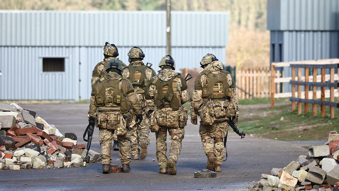 Piden a Zelenski limitar el acceso de los militares a casinos en línea por el aumento de la ludopatía