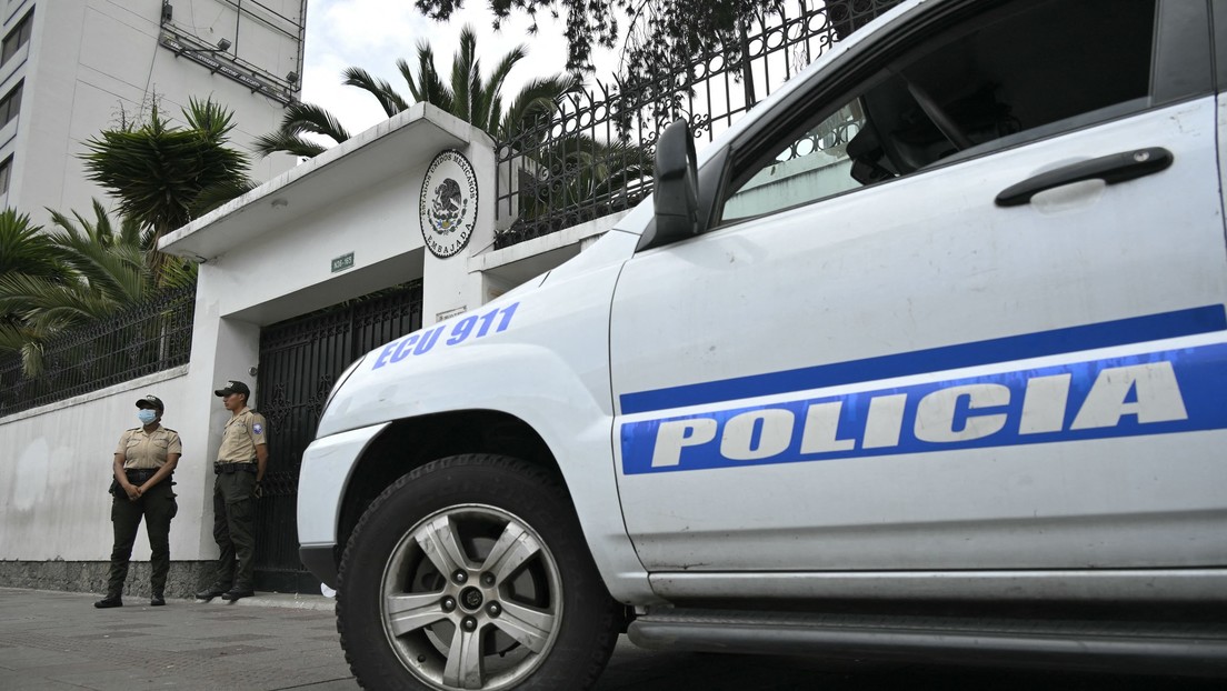 5 turistas asesinados por "presunta confusión" entre bandas en Ecuador