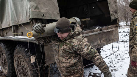 La escasez de pólvora en Europa obstaculiza la entrega de proyectiles a Kiev