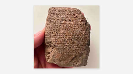 Una tablilla de hace 3.300 años avisa de una invasión catastrófica