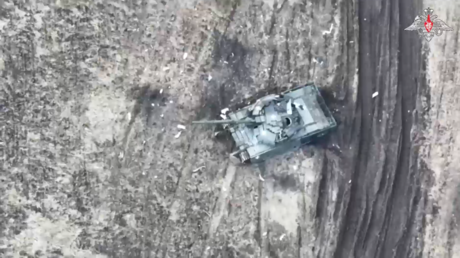 VIDEO: Rusia muestra cómo arden los blindados de los grupos de sabotaje de Kiev