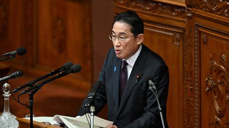 El primer ministro japonés critica escándalo de bailarinas eróticas en reunión de su partido