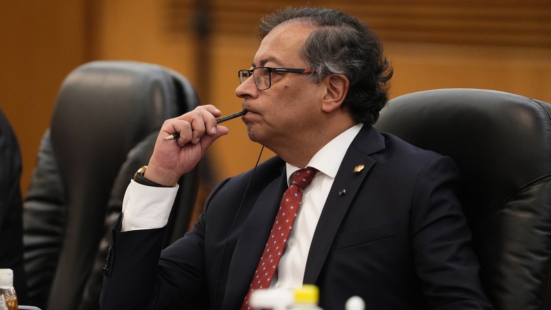 Los escenarios de Petro para 'reflotar' el naufragio de una de sus polémicas reformas