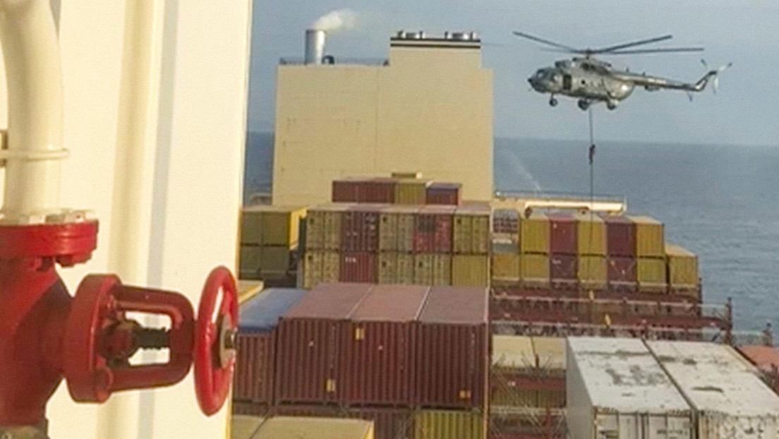 VIDEO: Irán asalta un buque cerca del estrecho de Ormuz