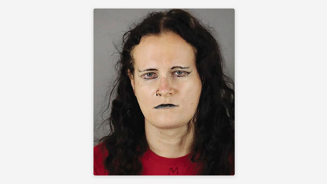 Mujer transgénero identificada como vampiro es condenada por agresión sexual a una menor