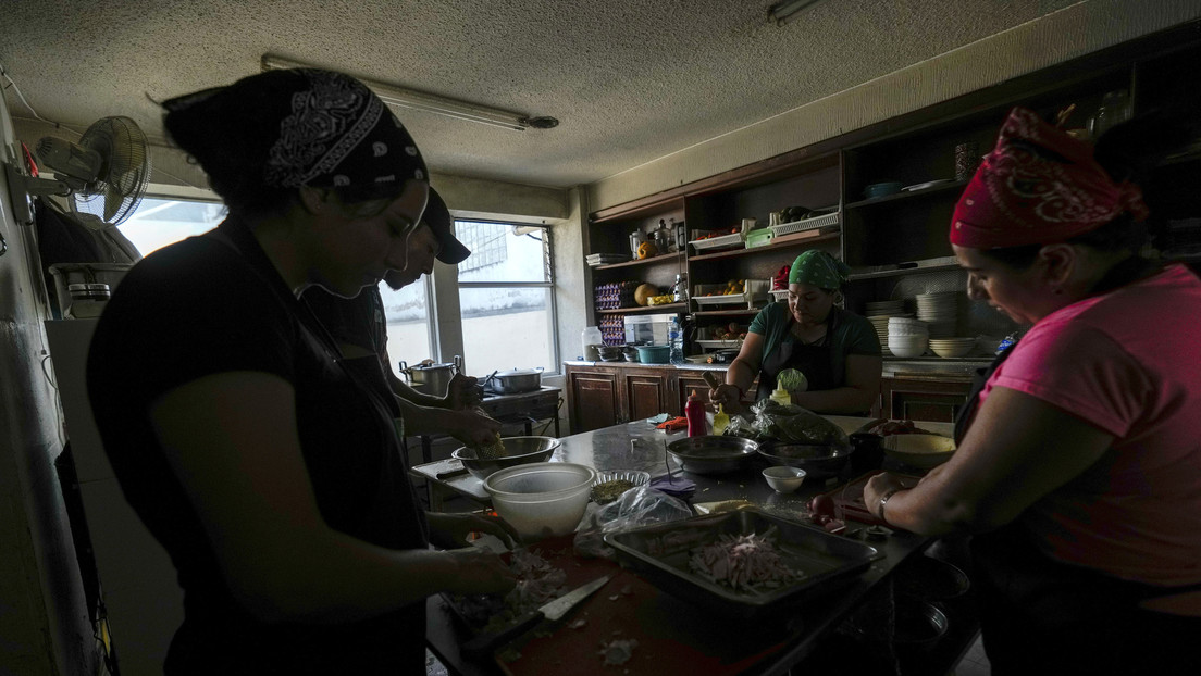 Sequía, conflictos y corrupción: los ingredientes detrás del regreso de los apagones en Ecuador