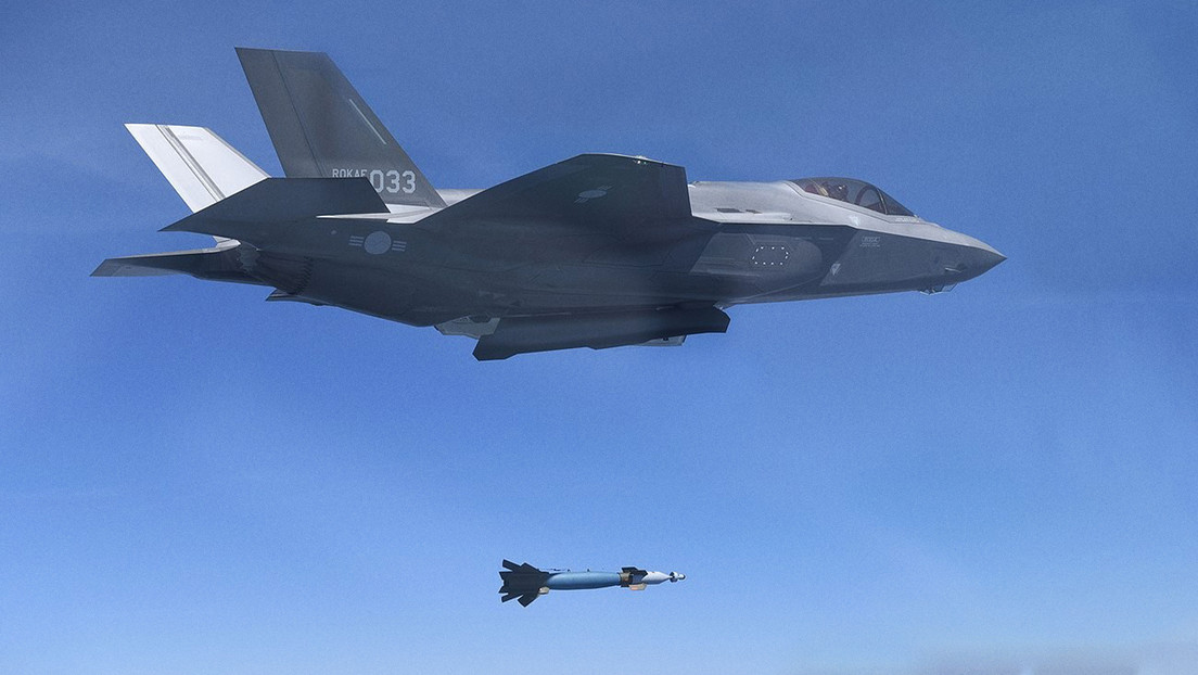 Corea del Sur y EE.UU. simulan atacar posiciones de Pionyang (VIDEO)