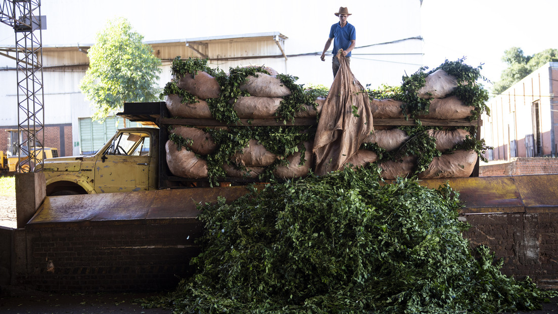 Industrias argentinas registran noveno mes de recesión y piden apoyo de Milei