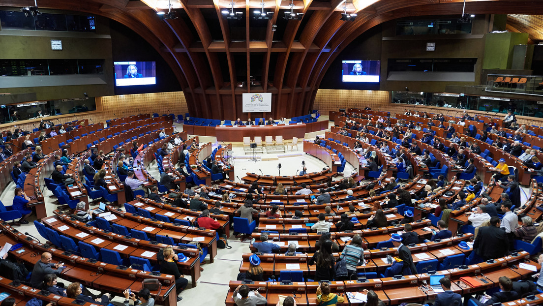 Ucrania suspende protección de algunos derechos humanos