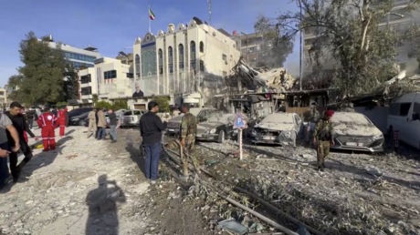 El embajador iraní en Siria promete una "respuesta decisiva" al ataque israelí contra Damasco