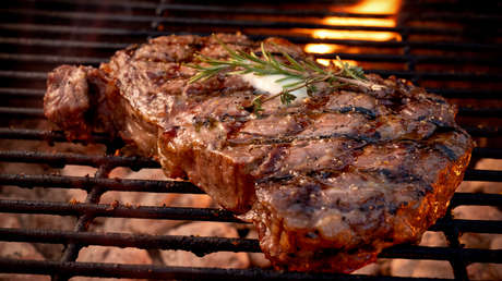 "Es pecado": Denuncia a sus vecinos por asar carne en Viernes Santо