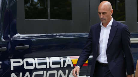 Luis Rubiales es detenido tras aterrizar en España