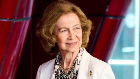 La reina Sofía de España es ingresada en una clínica de Madrid