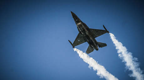 Argentina anuncia con un tema de Metallica su adquisición militar "mas importante desde 1983"