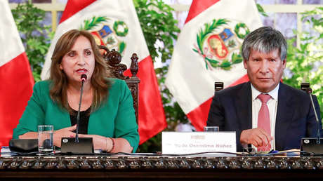 Revelan que Boluarte dio presupuesto adicional a gobernador que le prestó pulsera y relojes Rolex