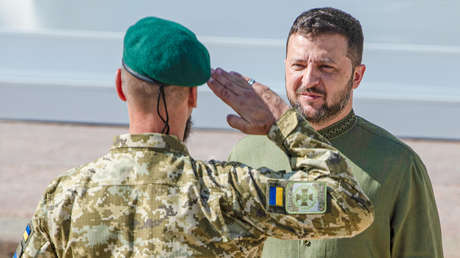 "Se necesitan más combatientes jóvenes": Zelenski justifica el descenso de la edad de movilización