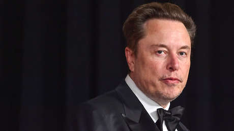Musk pregunta cuánto costaría la principal cadena de televisión de Brasil