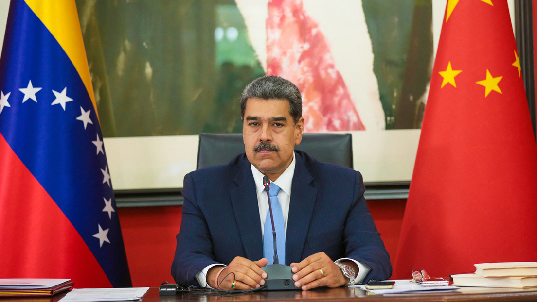"¿Tienen contacto con extraterrestres?": La pregunta de Maduro que científicos chinos no negaron