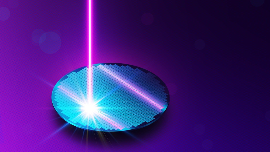 Científicos chinos encuentran un método para producir en masa chips que EE.UU. no podrá sancionar