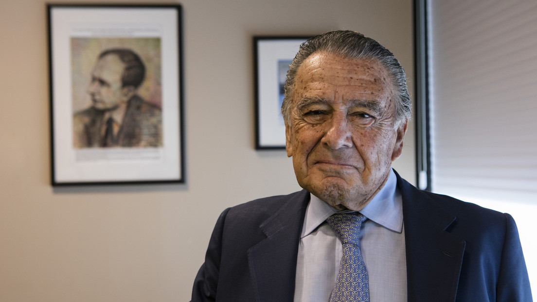 El duro mensaje a Milei de su exjefe: "Que se ponga las bolas y dirija el país"