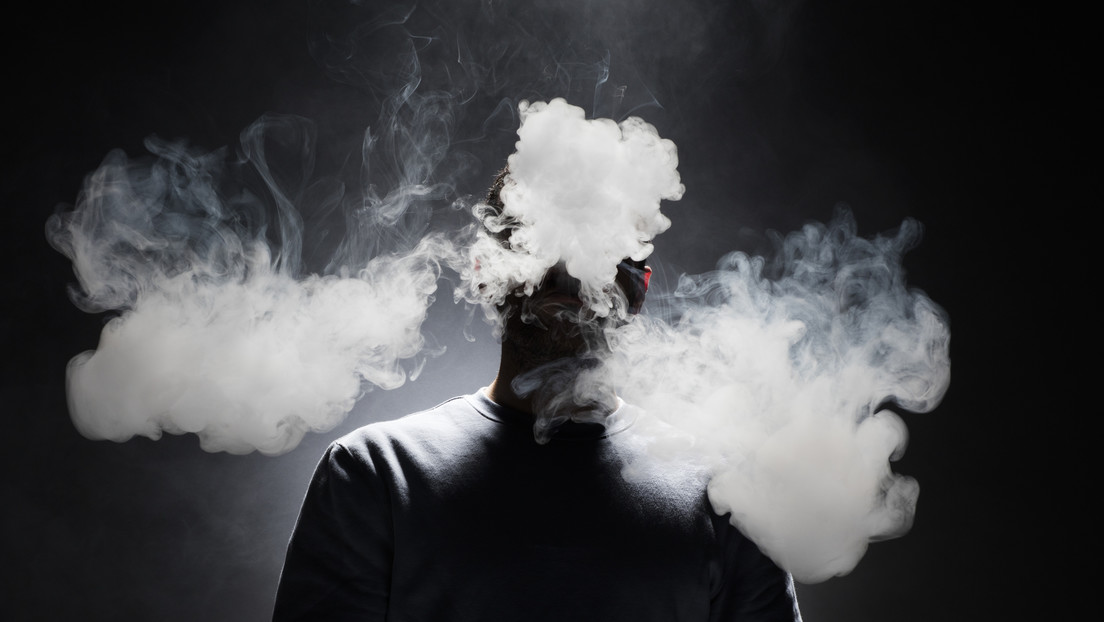 Joven adicto al vapeo termina con "un 1% de posibilidades de vivir" y doble trasplante de pulmón